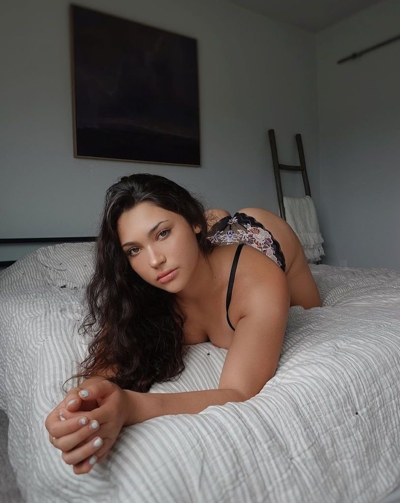 Karaburun Beni Sevecek Kadın Bayan Escort Seda